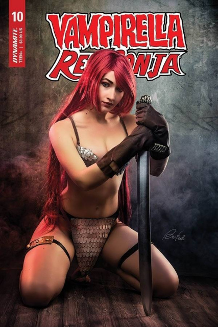 Vampirella / Red Sonja #10 (Bloom Cosplay Cover)