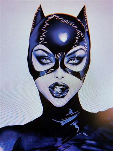 Catwoman #50 (Sozomaika Card Stock Cover)