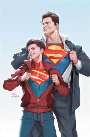 Superman #32 (Inhyuk Lee Card Stock Cover)