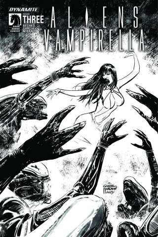 Aliens / Vampirella #3 (15 Copy B&W Cover)