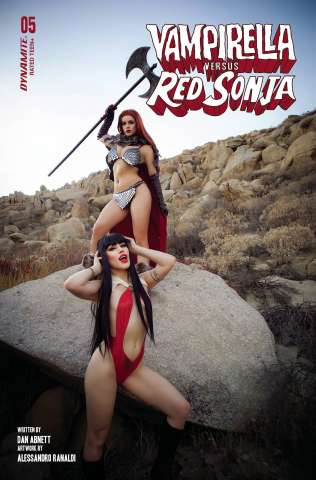 Vampirella vs. Red Sonja #5 (Cosplay Cover)
