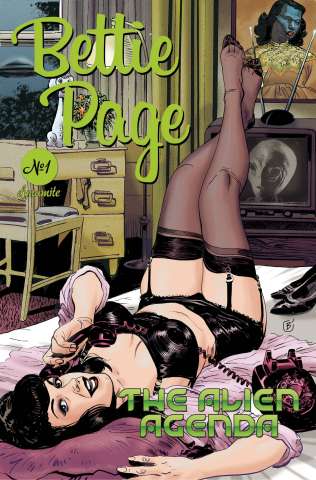 Bettie Page: The Alien Agenda #1 (Broxton Cover)