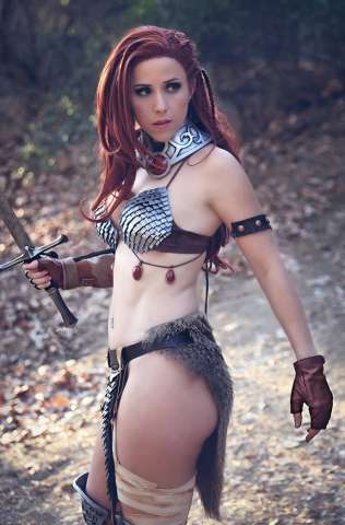 The Invincible Red Sonja #4 (20 Copy Cosplay Virgin Cover)