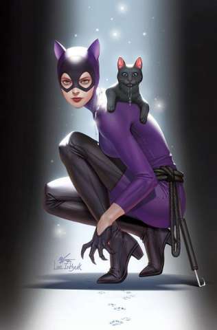 Catwoman #64 (Inhyuk Lee Card Stock Cover)