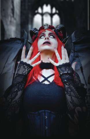 Tarot: Witch of the Black Rose #115 (19th Annv. Photo Cover)