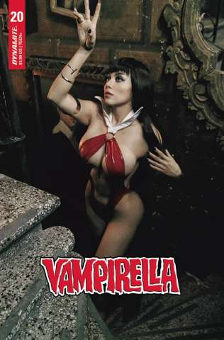 Vampirella #20 (Lorraine Cosplay Cover)