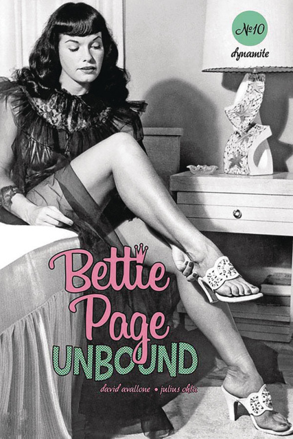 Bettie Page: Unbound #10 (Photo Cover)