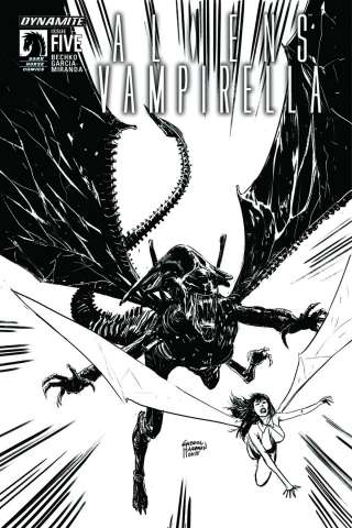 Aliens / Vampirella #5 (15 Copy B&W Cover)
