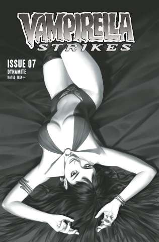Vampirella Strikes #7 (10 Copy Yoon B&W Cover)