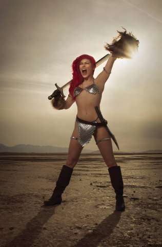 The Invincible Red Sonja #10 (20 Copy Cosplay Virgin Cover)